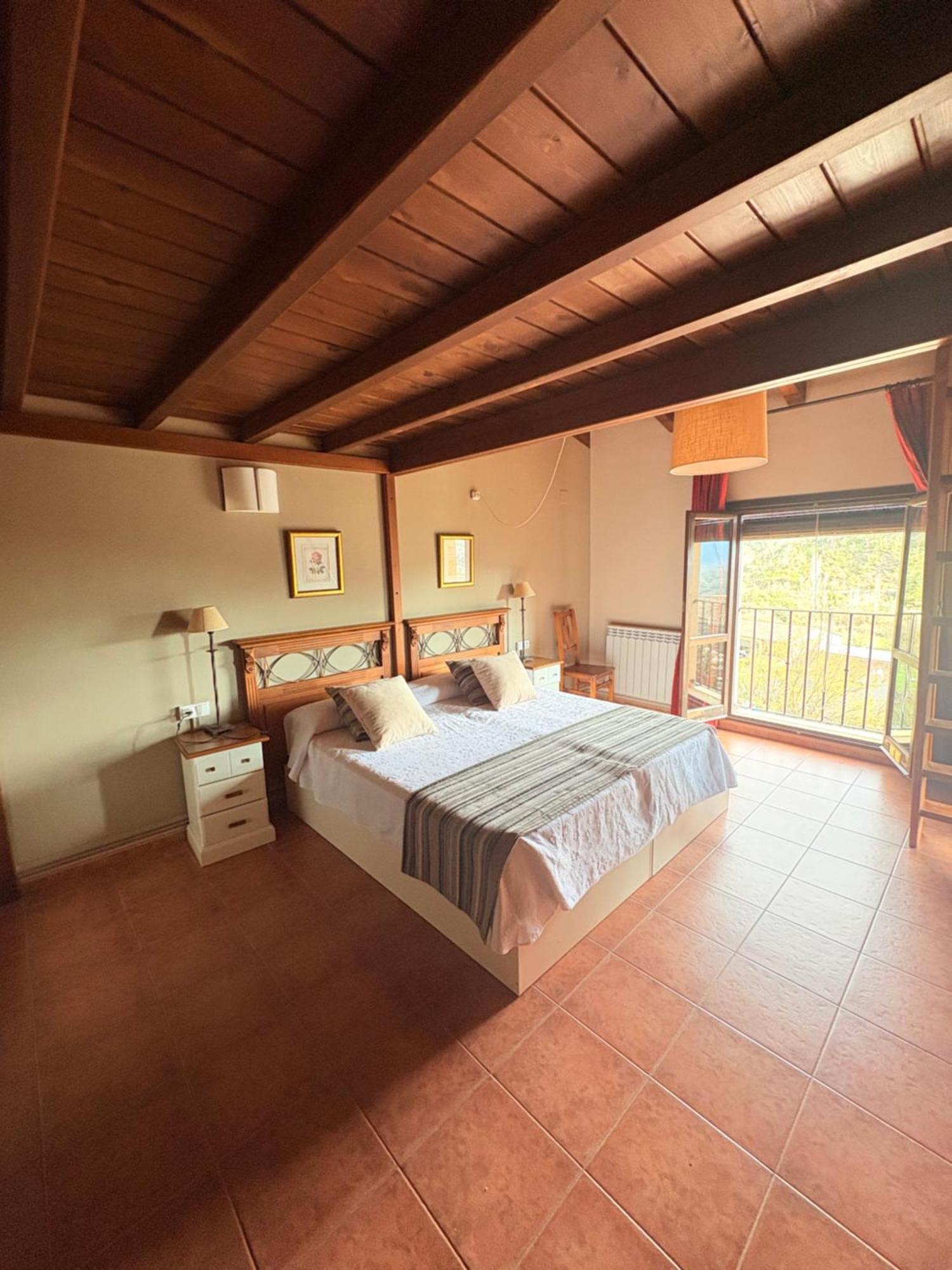 Hotel Guara Inluka Las Almunias Værelse billede