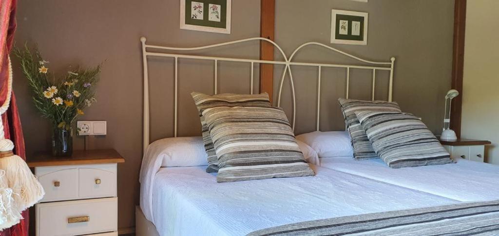 Hotel Guara Inluka Las Almunias Værelse billede