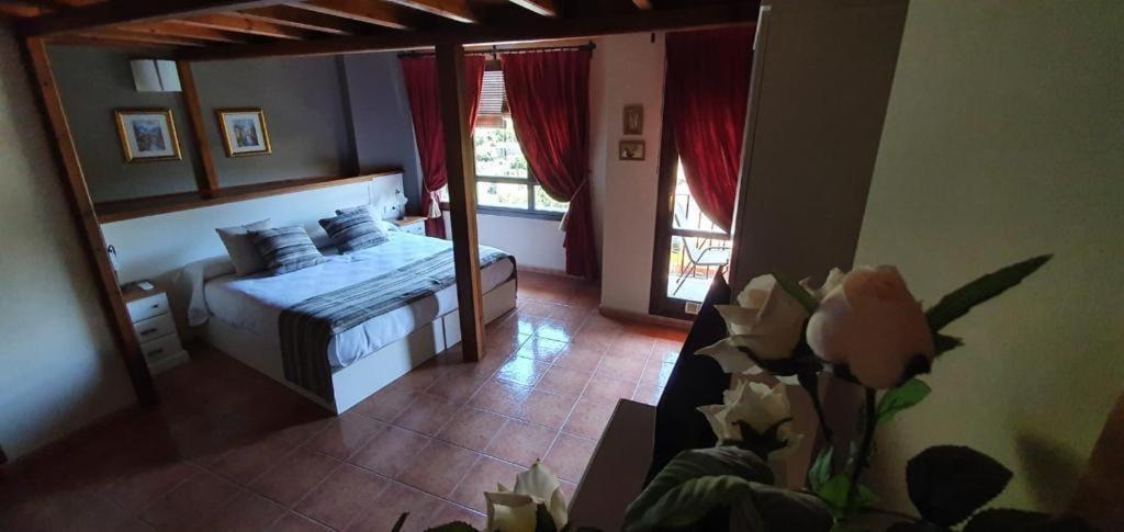 Hotel Guara Inluka Las Almunias Værelse billede