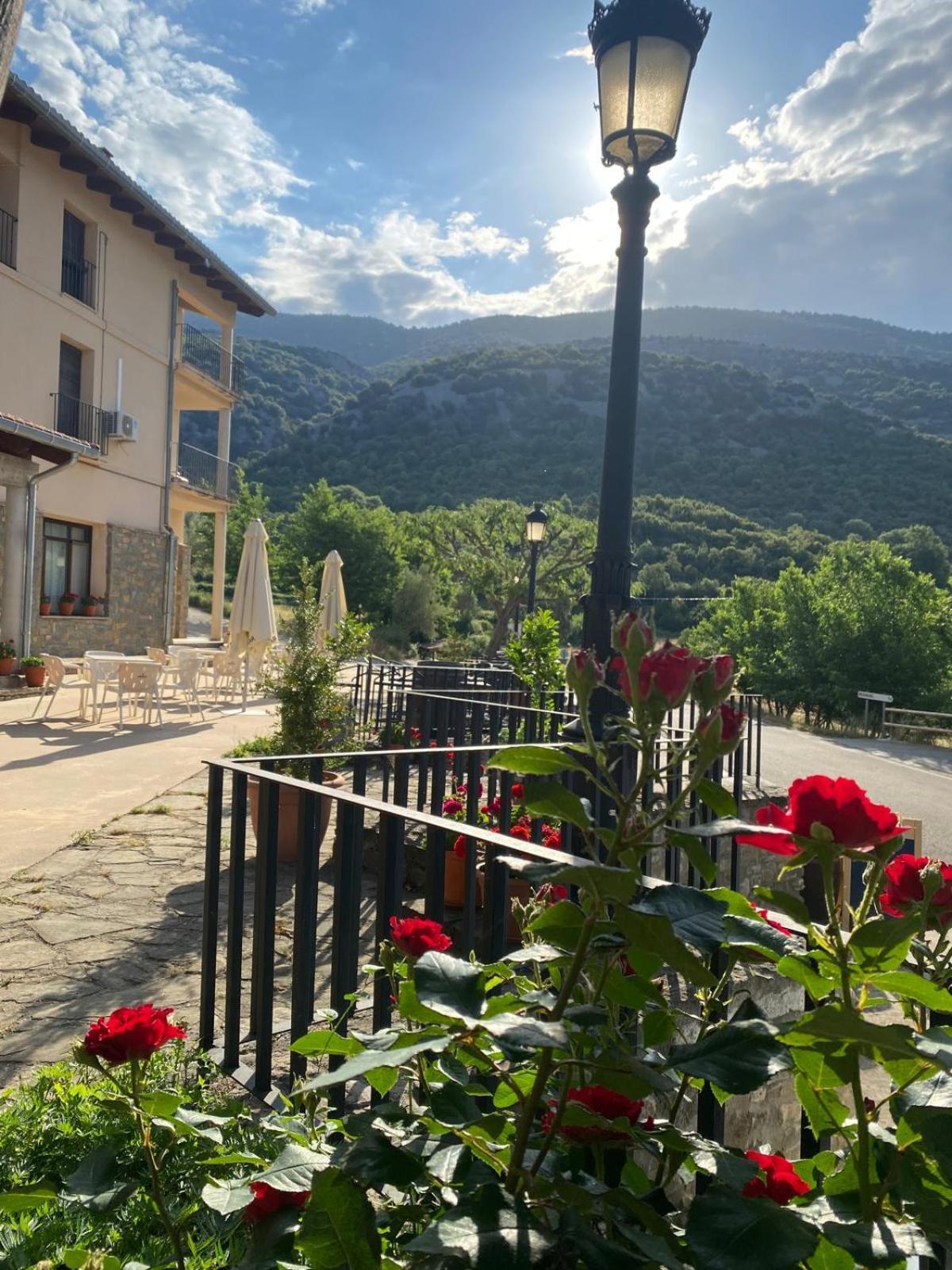 Hotel Guara Inluka Las Almunias Eksteriør billede