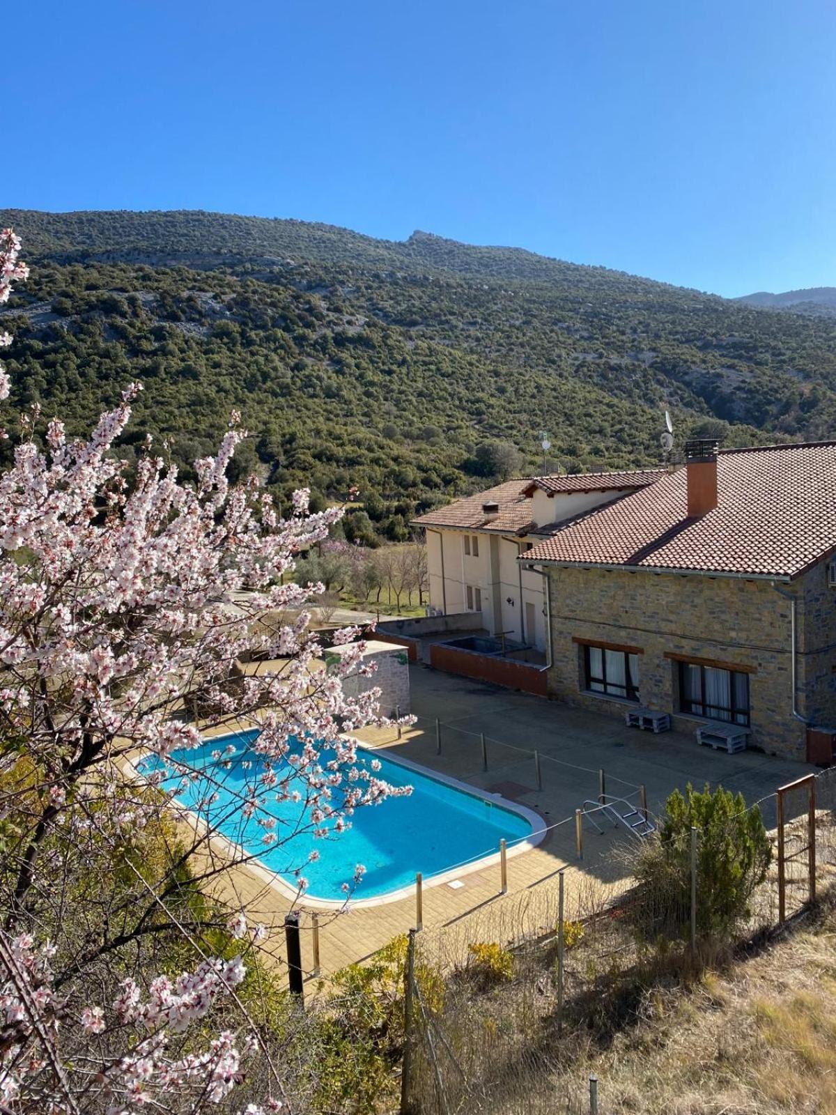 Hotel Guara Inluka Las Almunias Eksteriør billede