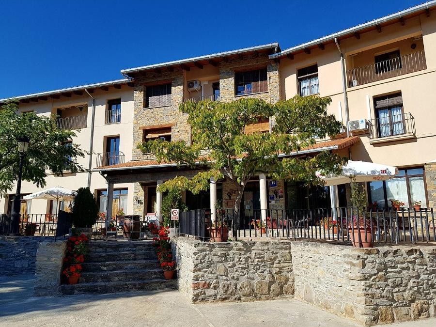 Hotel Guara Inluka Las Almunias Eksteriør billede
